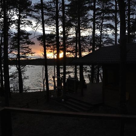Domek Borsk Nad Samym Jeziorem Exteriör bild